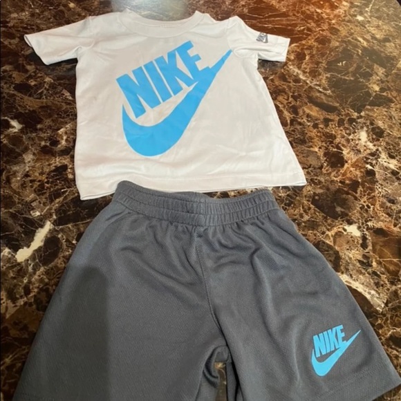 nike matching top and shorts